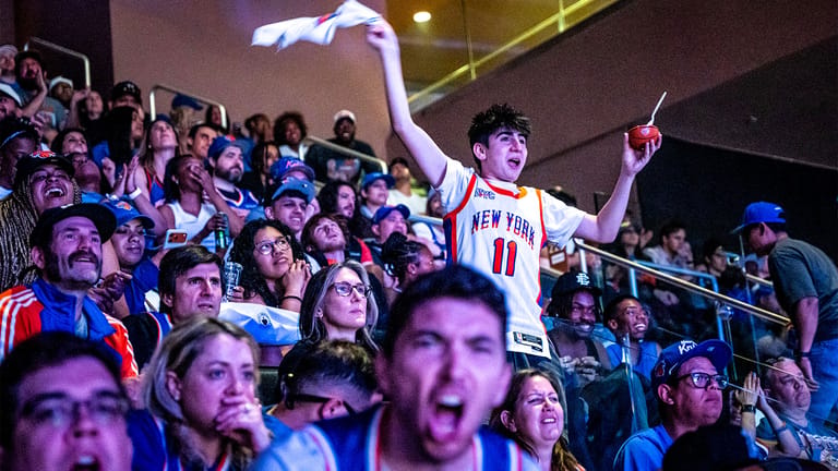 New York Knicks Fans, MSG